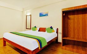 Treebo Ss Residency With Mountain View